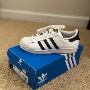 adidas SuperStar W Box Top in Blue and White